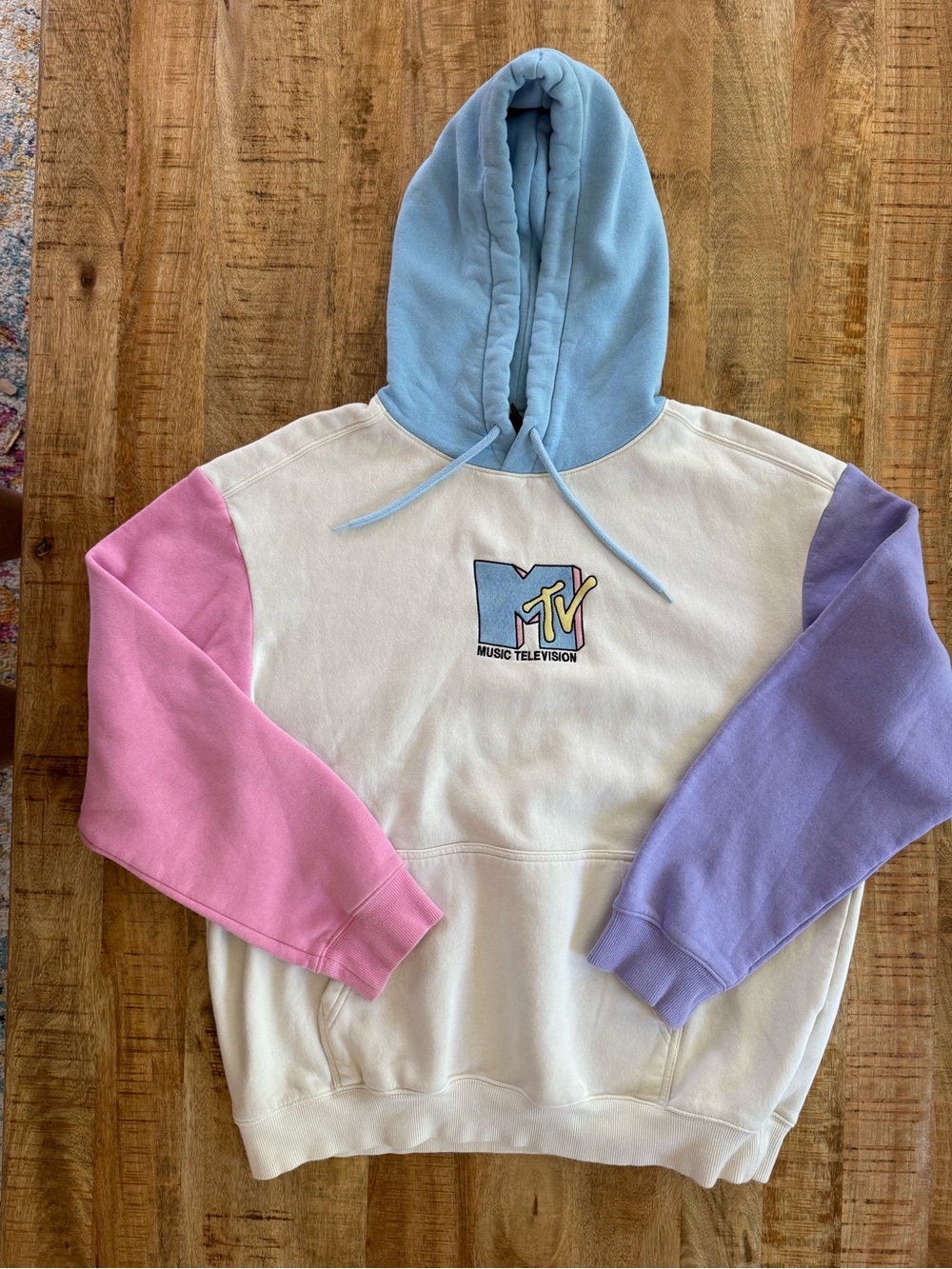 H&M MTV Music Television Colorblock Pastels Hoodie Large NWOT⁠